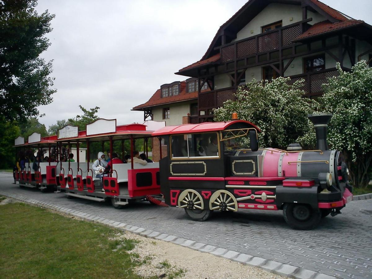 Grante Motel Esztergom Eksteriør bilde